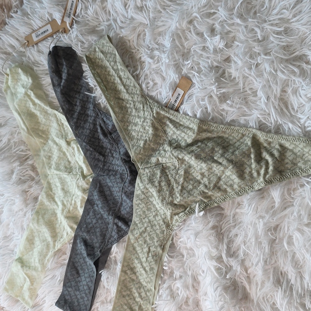 3pcs SKIMS Logo Mesh Thong/ 2X/ NWT/ Bone, Talc, Rock